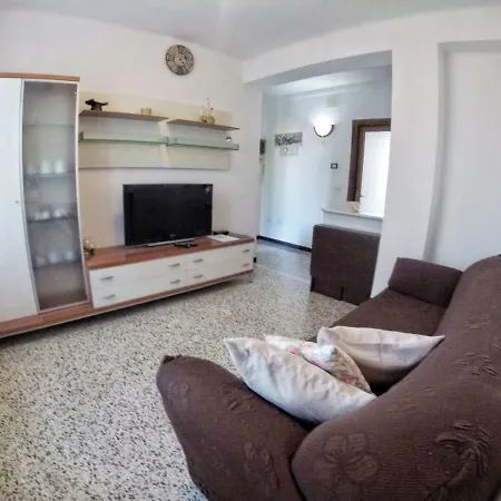 Yona's House 아파트